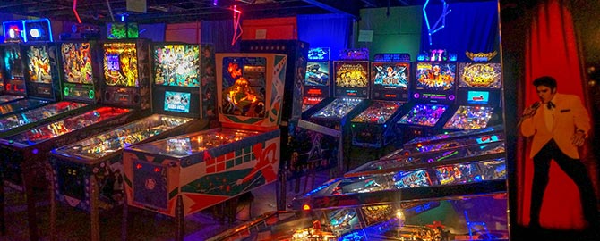 Awesome Retro Arcade - Gatlinburg Pinball Museum - Best Value In